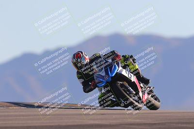 media/Nov-06-2023-Moto Forza (Mon) [[ce023d0744]]/3-Intermediate Group/Session 5 (Turn 9)/